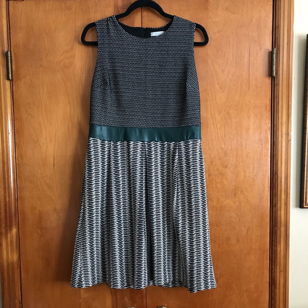 New York & Company Sleeveless Dress